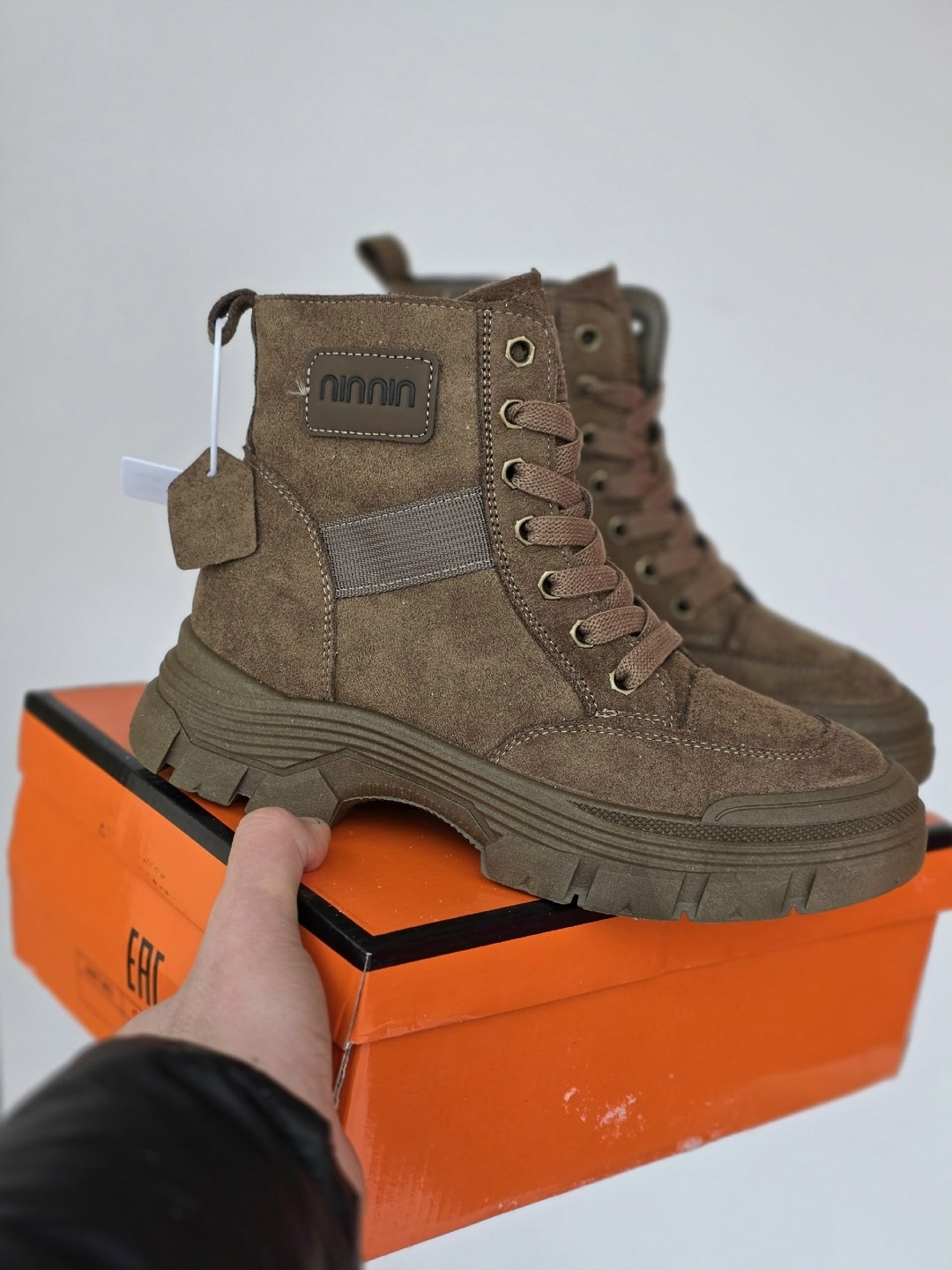 ,ботинки женские,ботинки модные,ботинки,женская