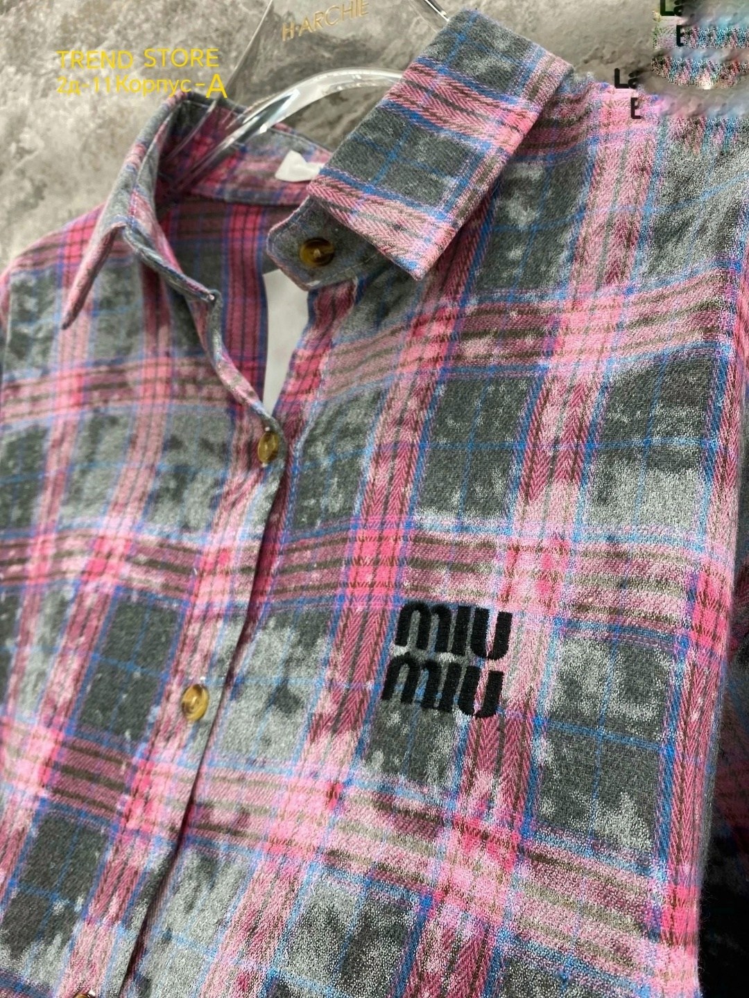 женская рубашка в клетку,рубашка в клетку,женская рубашка в клетку арт. 765065,рубашка в клетку женская miu miu,рубашка варёнка