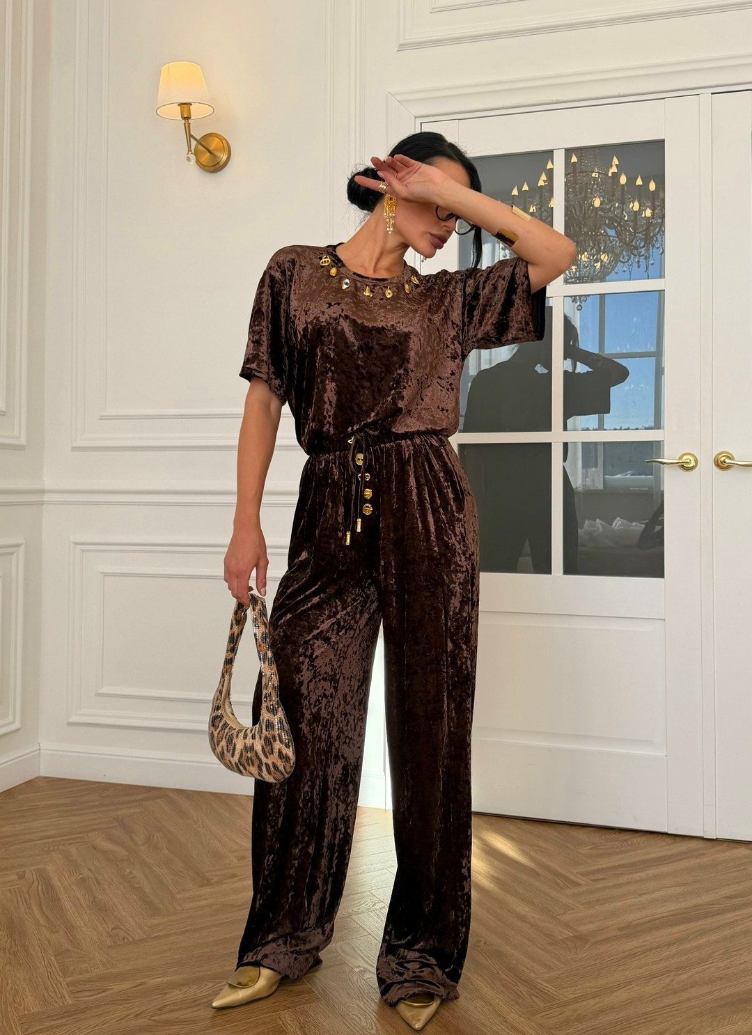 велюровый костюм,велюровый костюм женский,костюм из велюра,костюм брючный,костюм спортивный велюровый