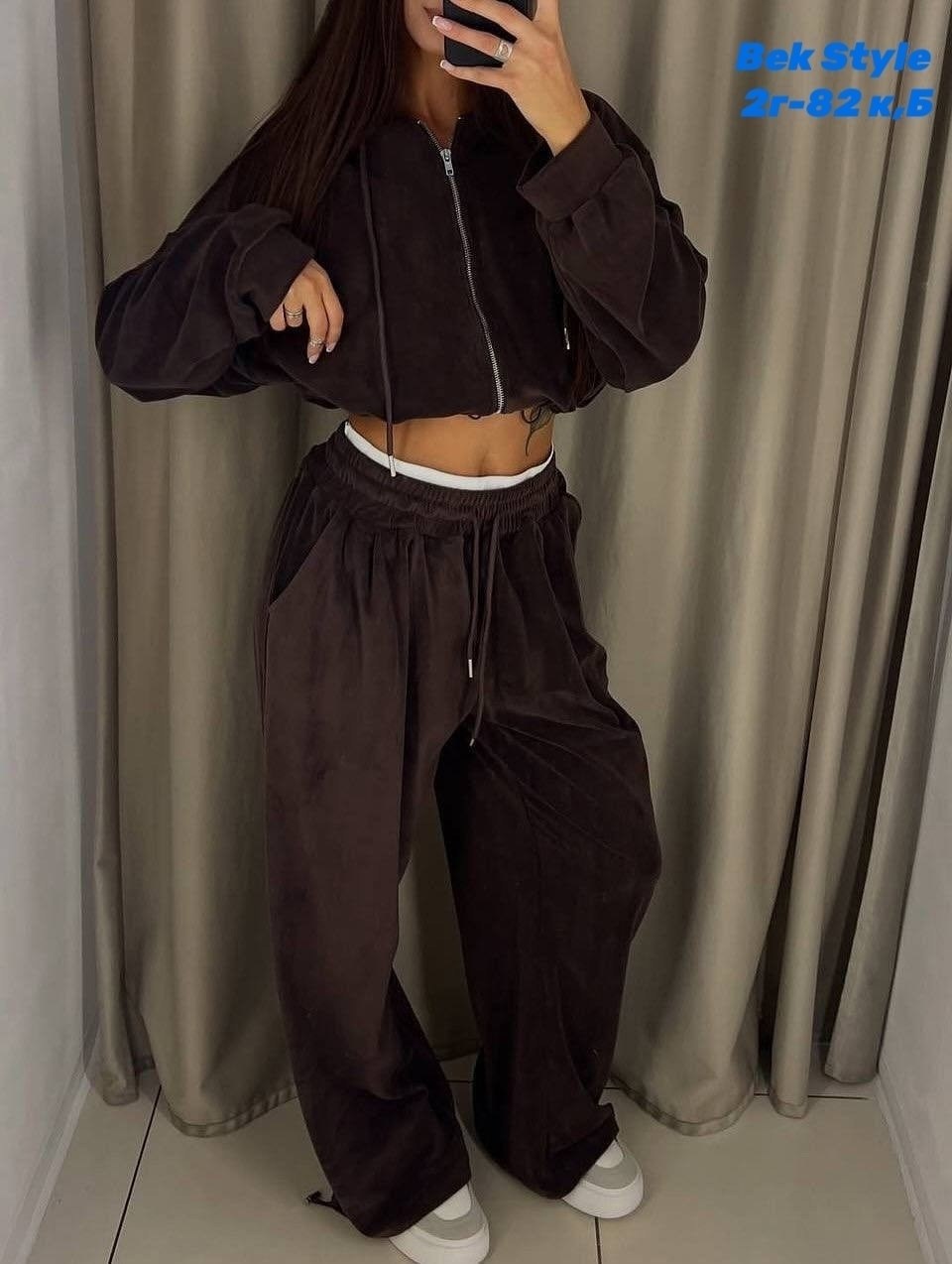 женские спортивные костюмы,брюки палаццо спортивные,костюм спортивный,костюм спортивный стиль размер 42-46 бежевый,велюровый спортивный костюм
