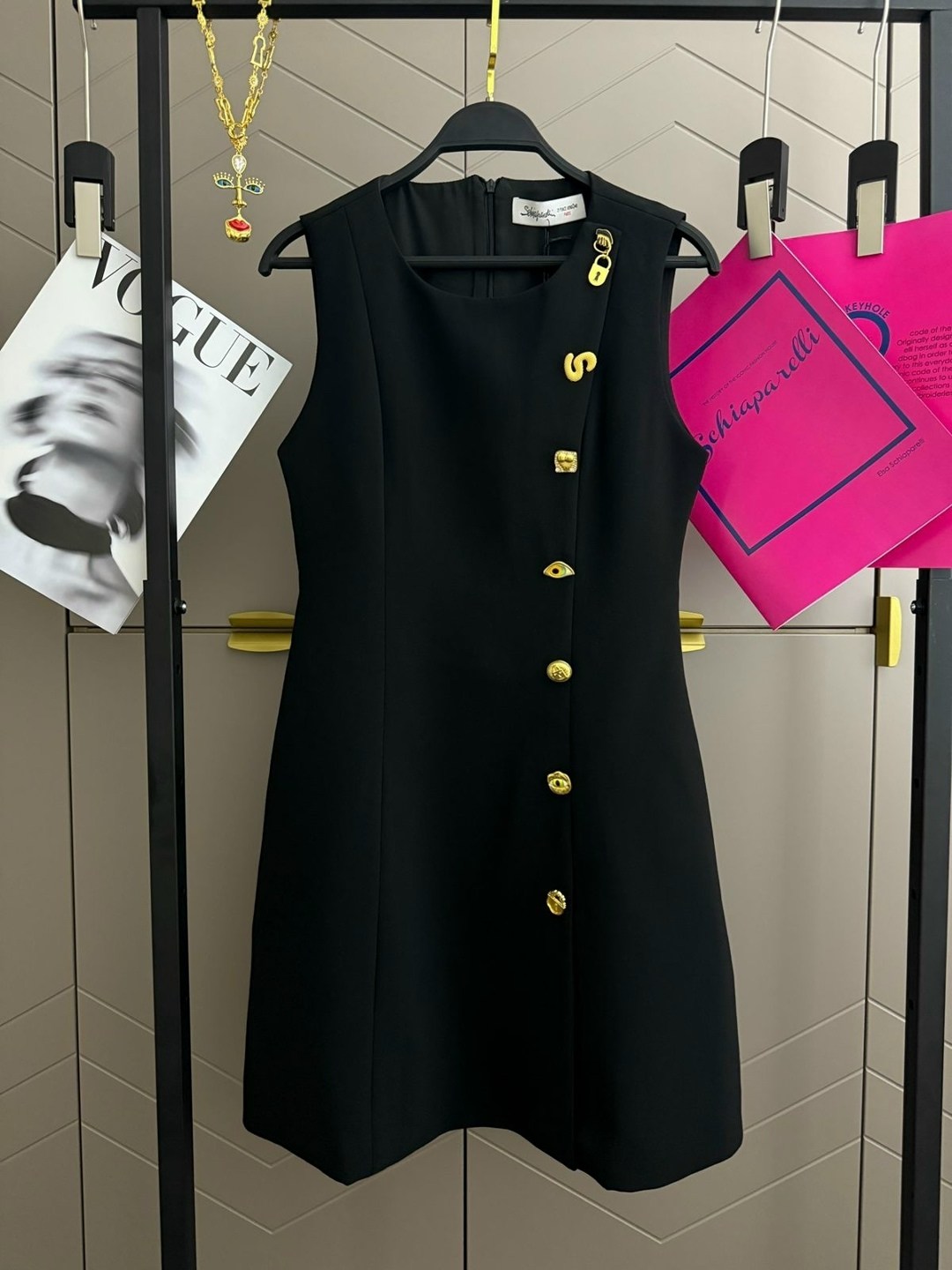 платье без рукавов,платье стильное,платье женское красное,женская платье,платье мода