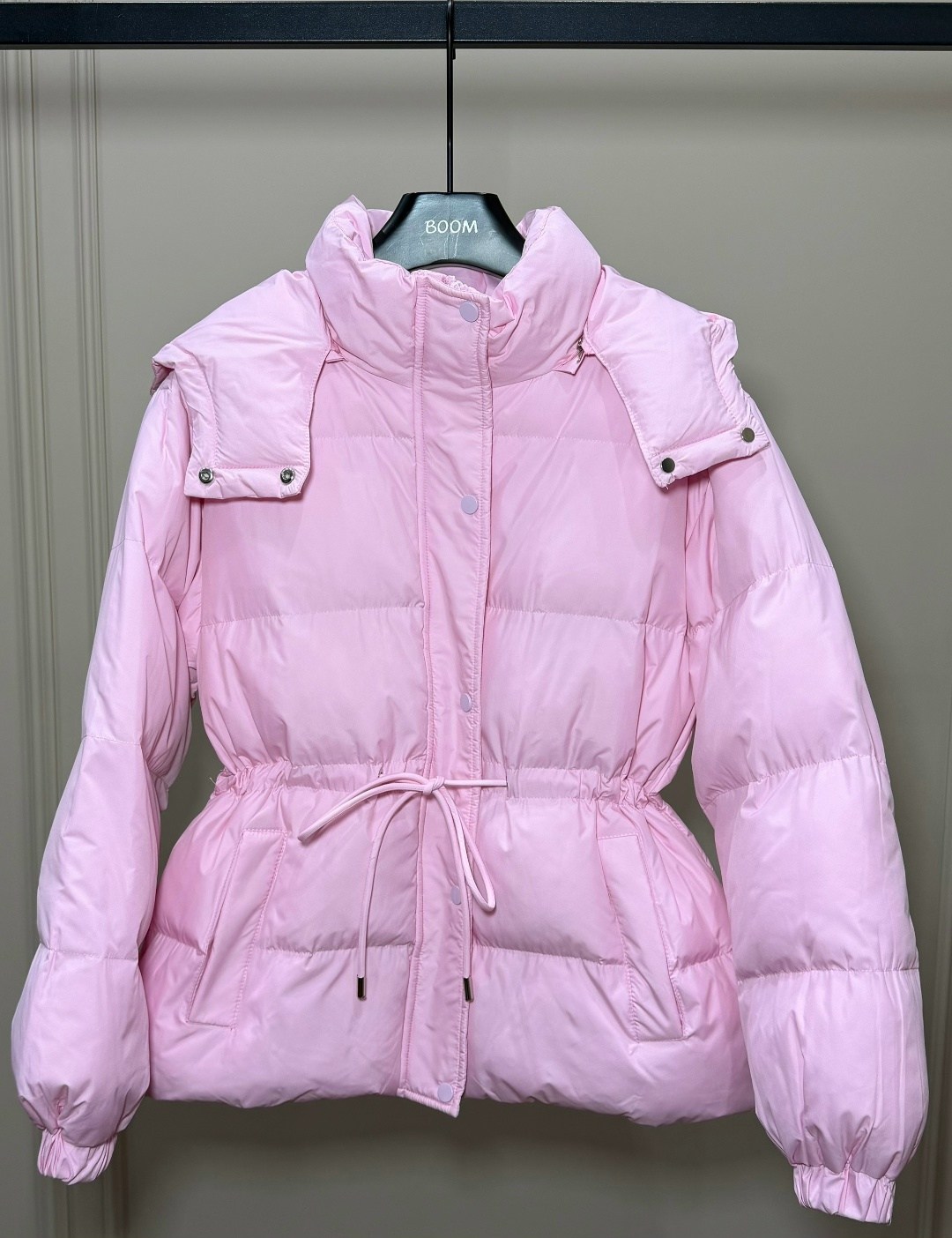 стильное укороченное зимнее пальто-пуховик с капюшоном,куртки зимние,женские куртки,пуховики женские,короткий пуховик