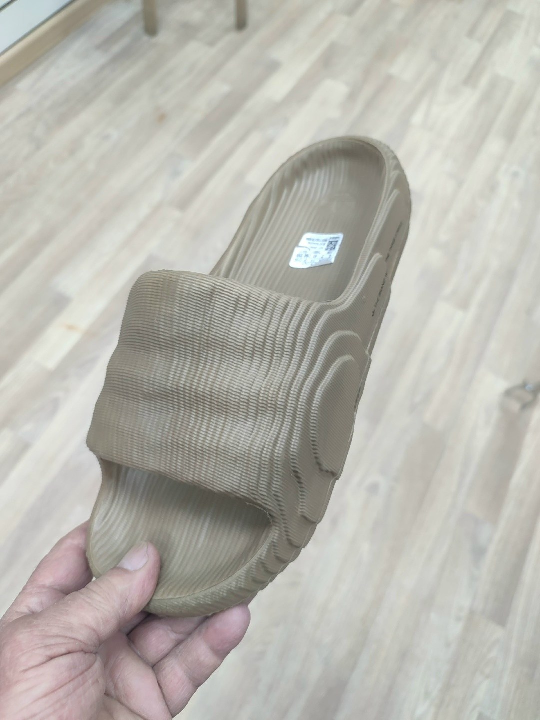 adidas originals adilette 22 slides,шлепанцы adidas,модные тапочки,,женские шлепанцы