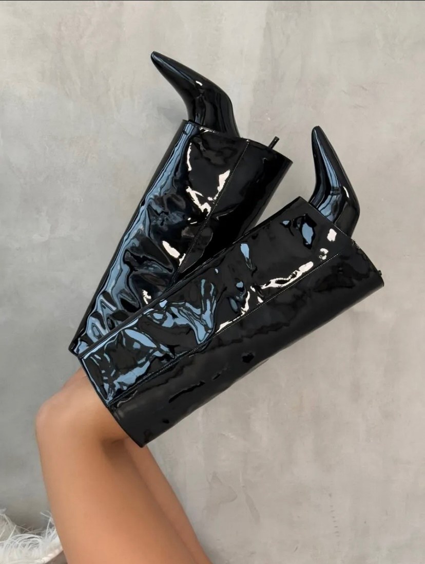 модные женские лакированные сапоги выше колена,сапоги модные,женские сапоги,сапоги трубы на каблуке лаковые еврозима valentina wang,сапоги