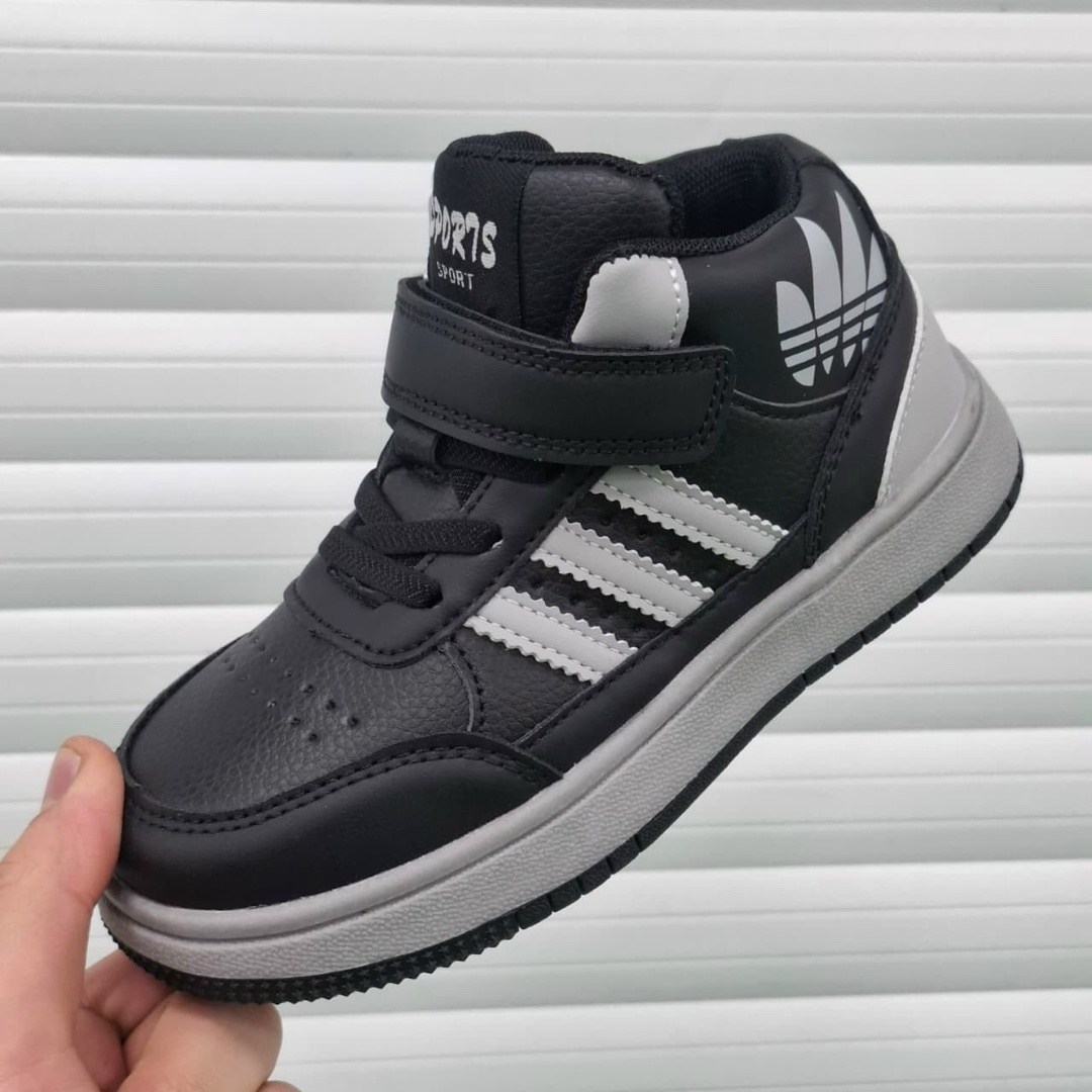 зимние кроссовки,,кроссовки закрытые,baas кроссовки,детская