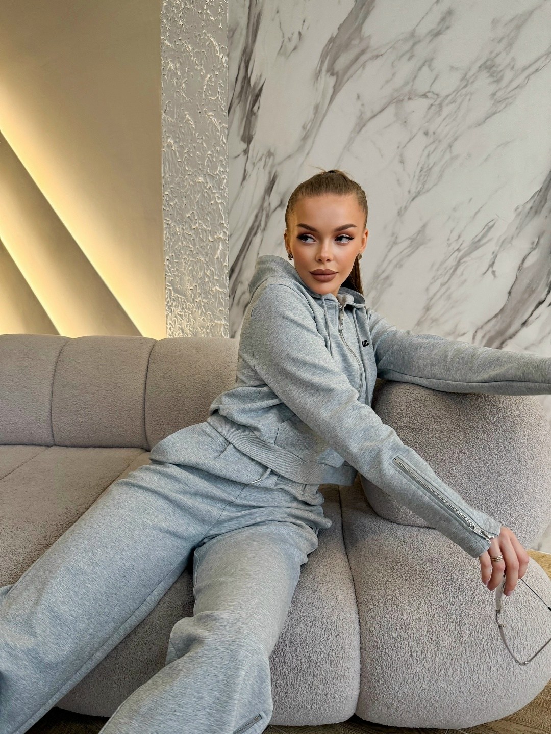 костюм спортивный женский,женский костюм,брючный костюм,трикотажный костюм,спортивный костюм на флисе