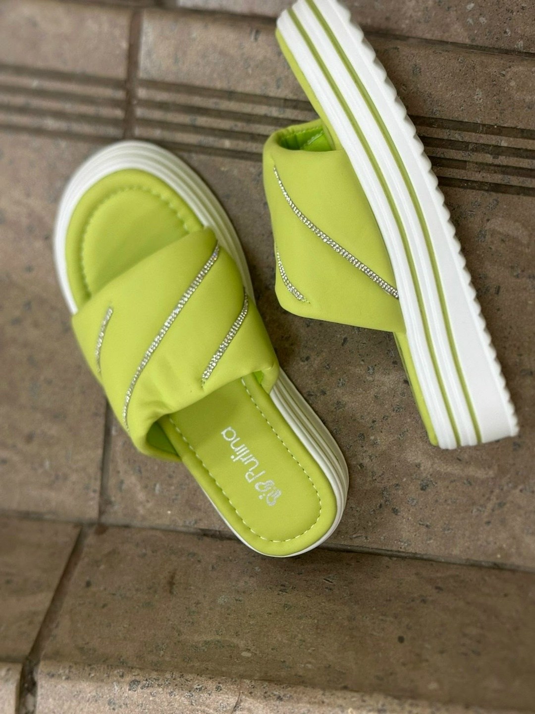 ,женские шлепанцы,шлепанцы летние,летние шлепки,женские шлепки