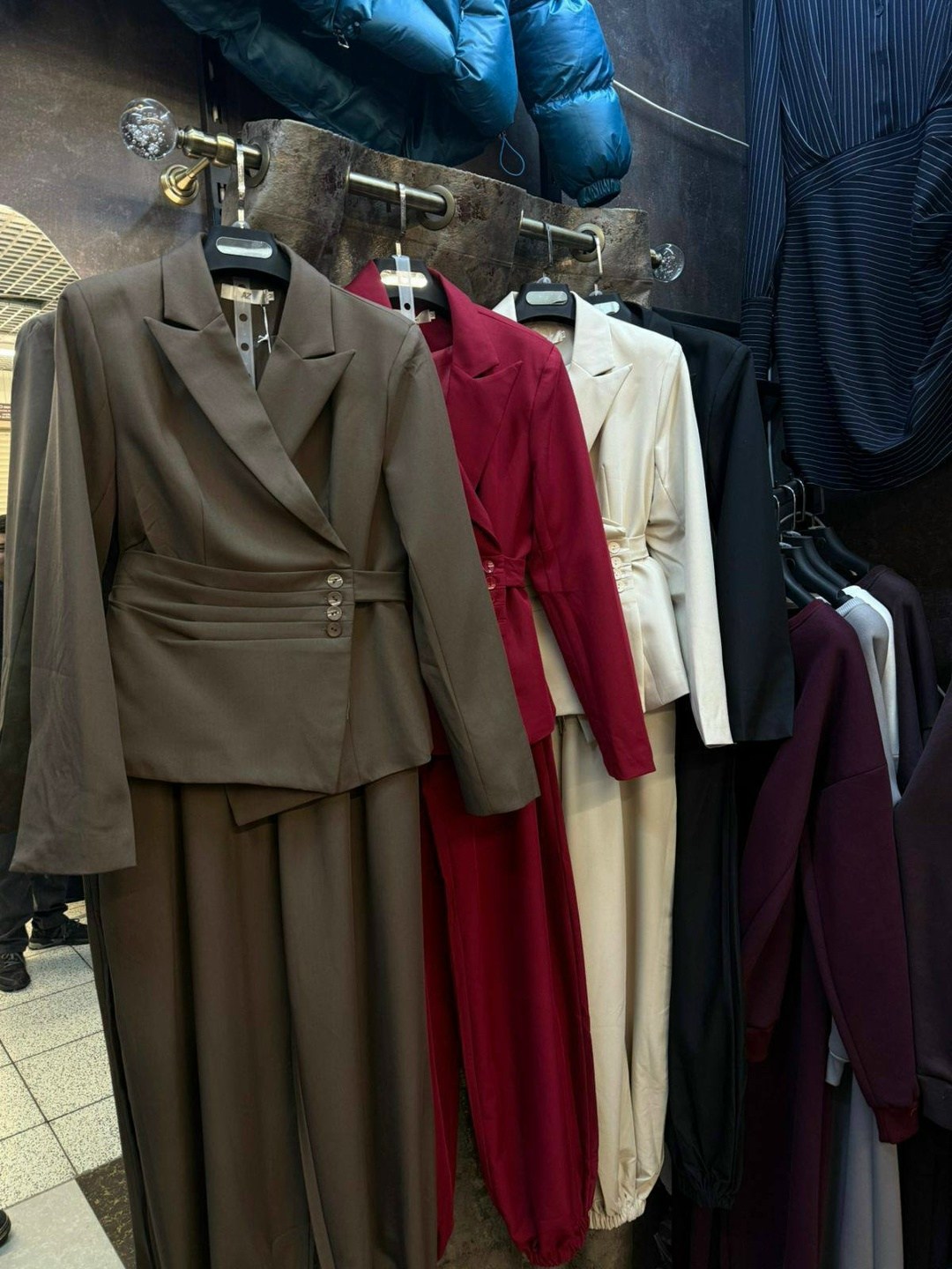 женский брючный классический костюм,костюм брючный,брючный костюм женский,женские костюмы,женский брючный костюм двойка