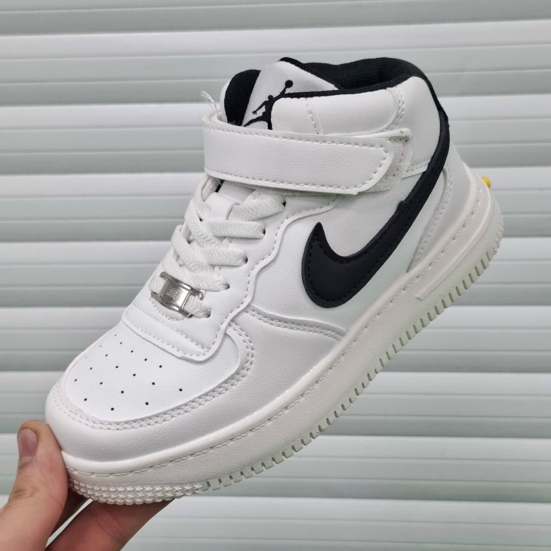 зимние кроссовки,,кроссовки закрытые,baas кроссовки,детская