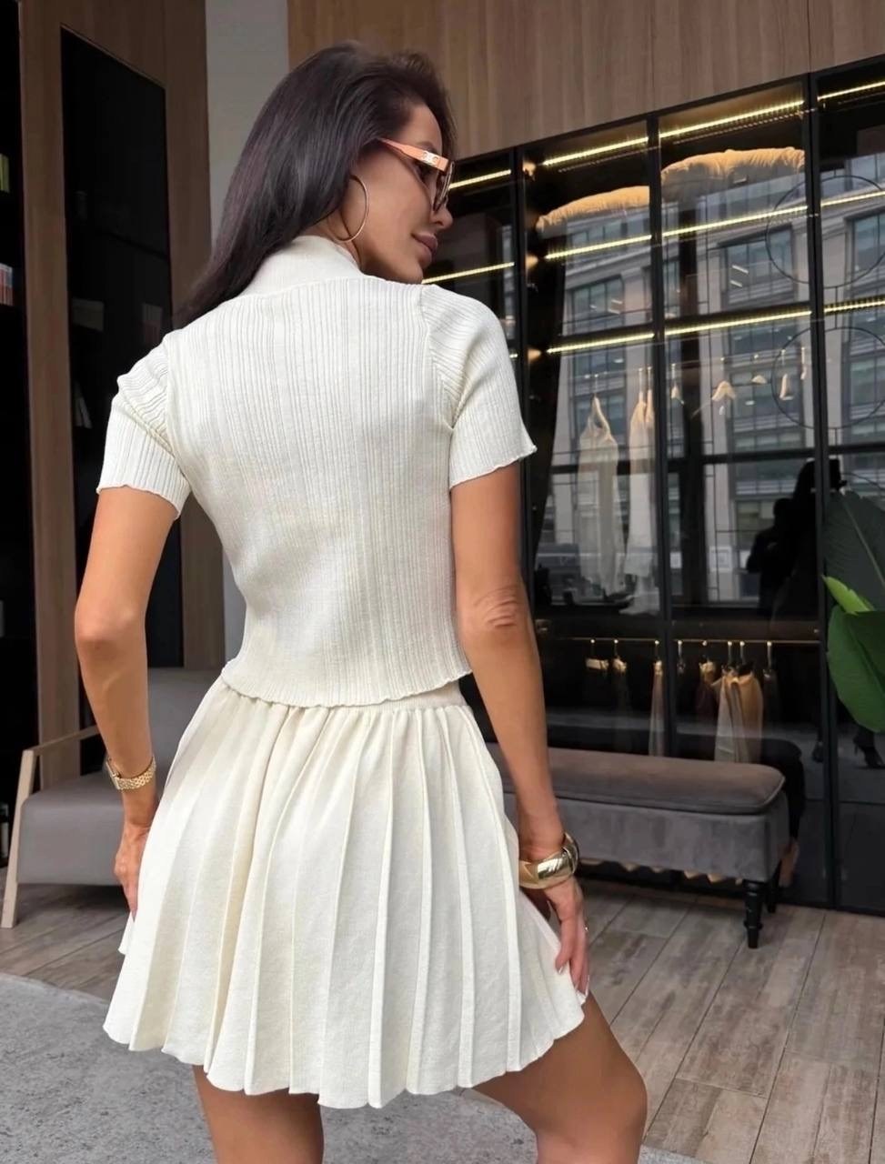 вязаный костюм с юбкой,костюм с юбкой плиссе,костюм с юбкой,кофта и юбка,костюм трикотажный с юбкой