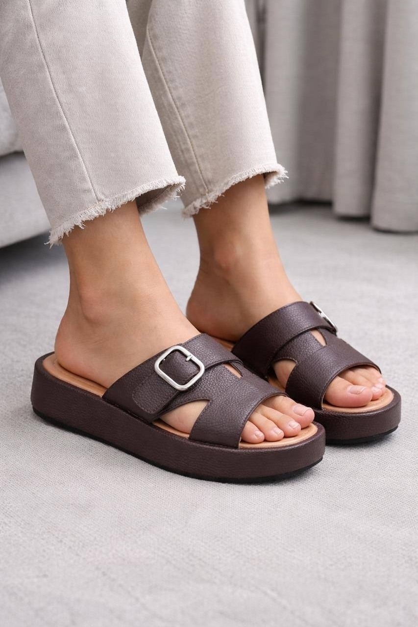 ,модные сандалии,шлепанцы женские,замшевые босоножки,женские сандалии