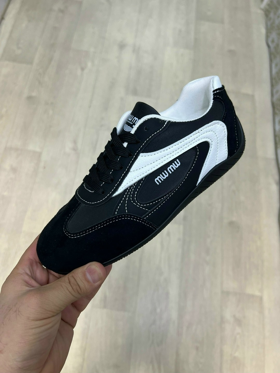 ,спортивная ,кроссовка,женские кроссовки,мужские кроссовки