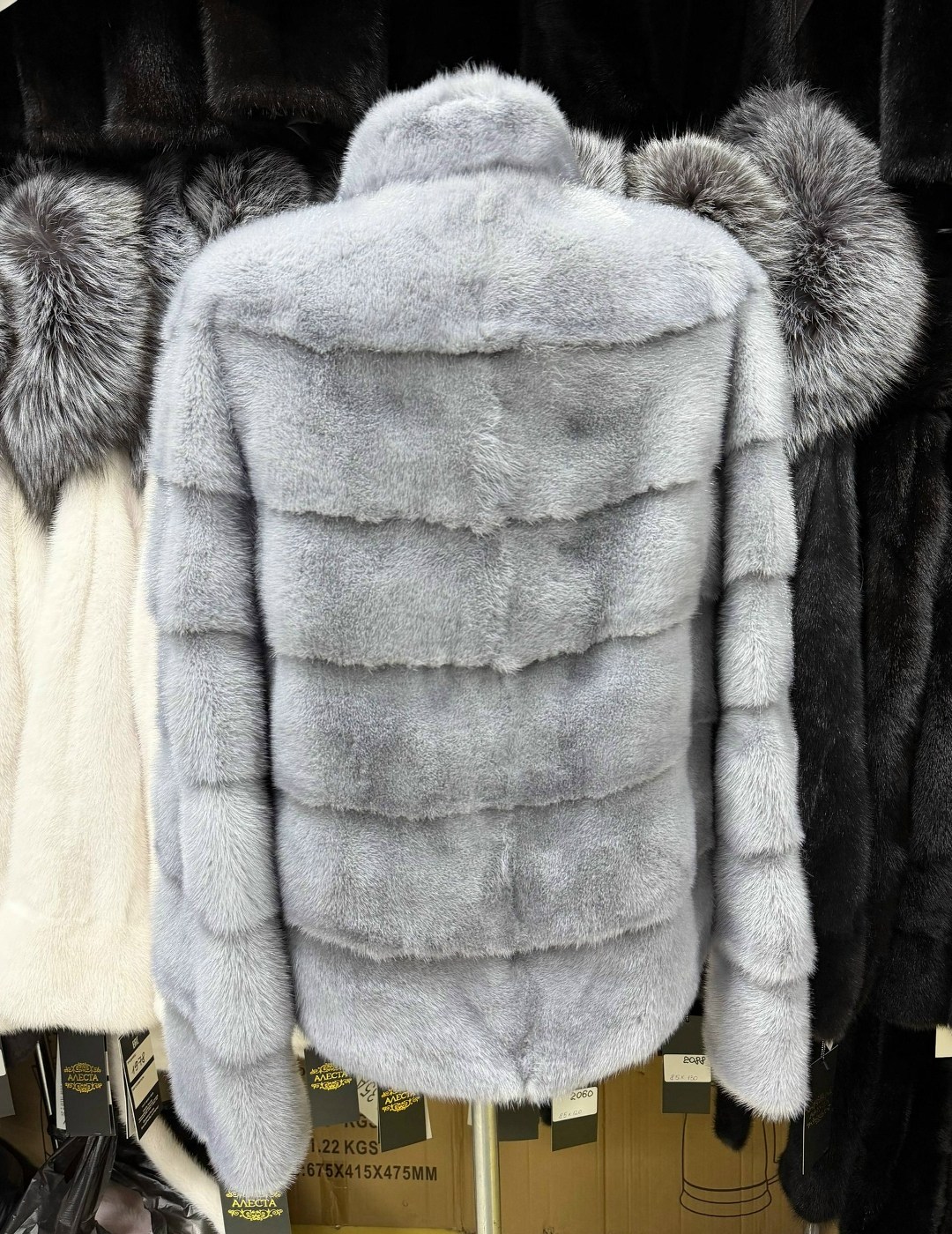 шуба норковая,каляев шубы голубая норка,шуба норковая короткая,шуба норковая автоледи голубая,шуба норковая полушубок холодный лед