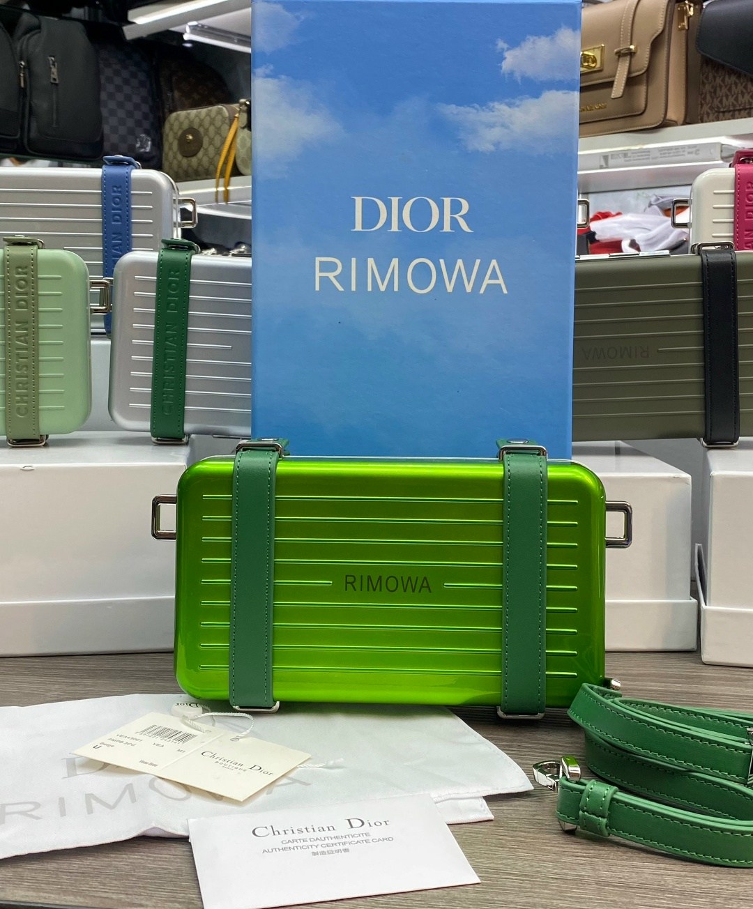 сумка dior rimowa,rimowa dior,сумка женская christian dior,клатч dior x rimowa,сумка dior