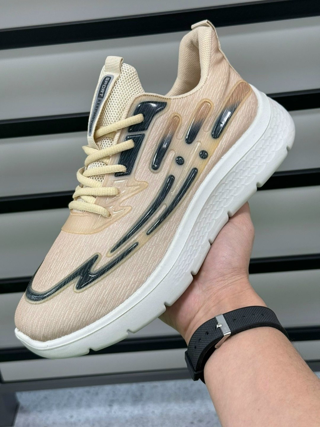 кроссовки,повседневные кроссовки,мужские кроссовки повседневные,женские кроссовки,кроссовки удобные