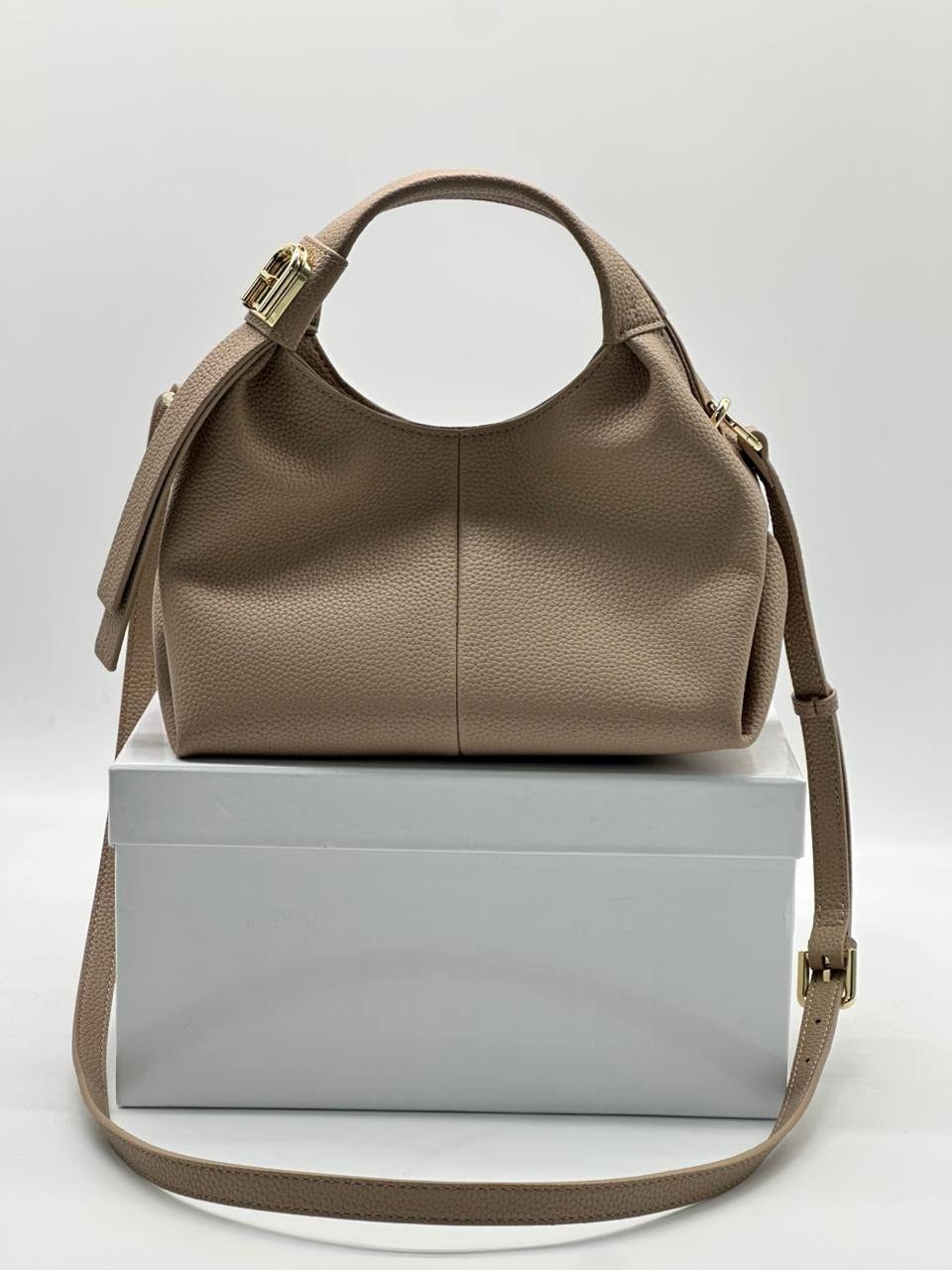 сумка женская,сумка,женская сумка furla натуральная кожа 100% оригинал,женская сумка furla натуральная кожа,стильная сумочка