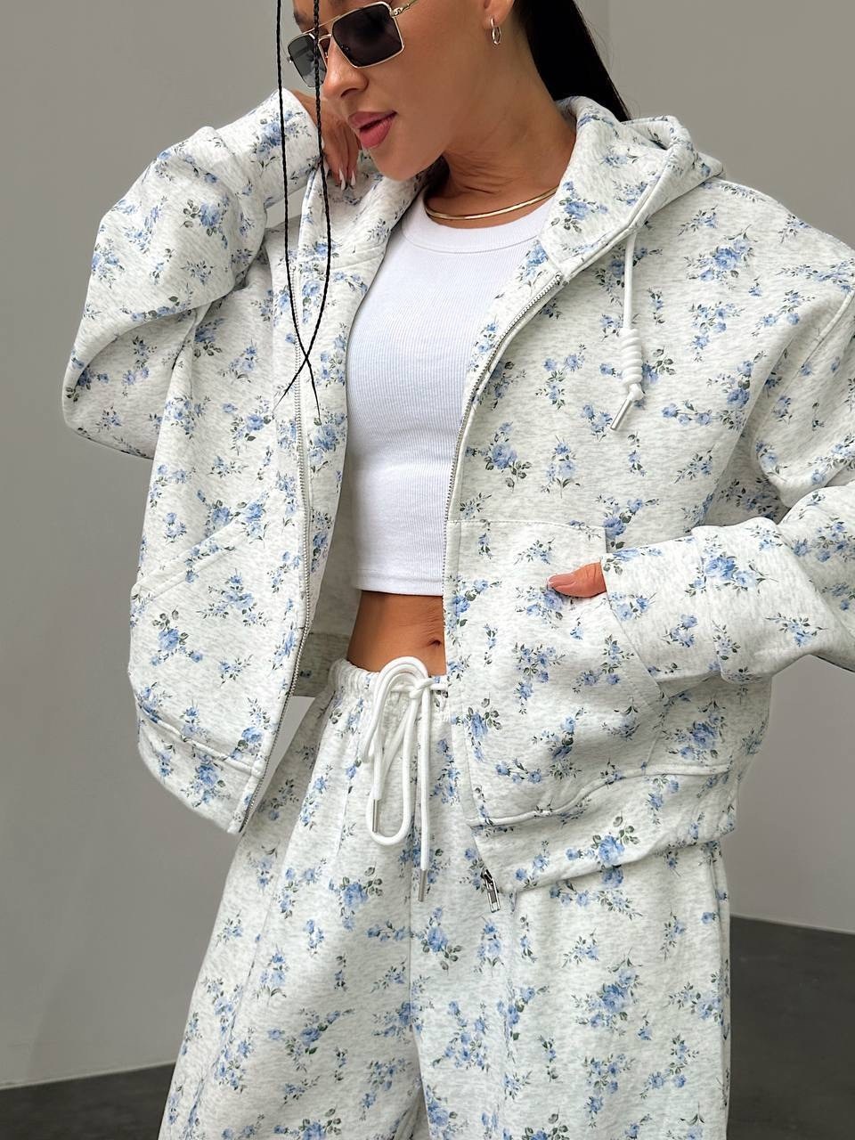 стильные костюмы,костюм с принтом,женский костюм,спортивный женский костюм,костюмы спортивный