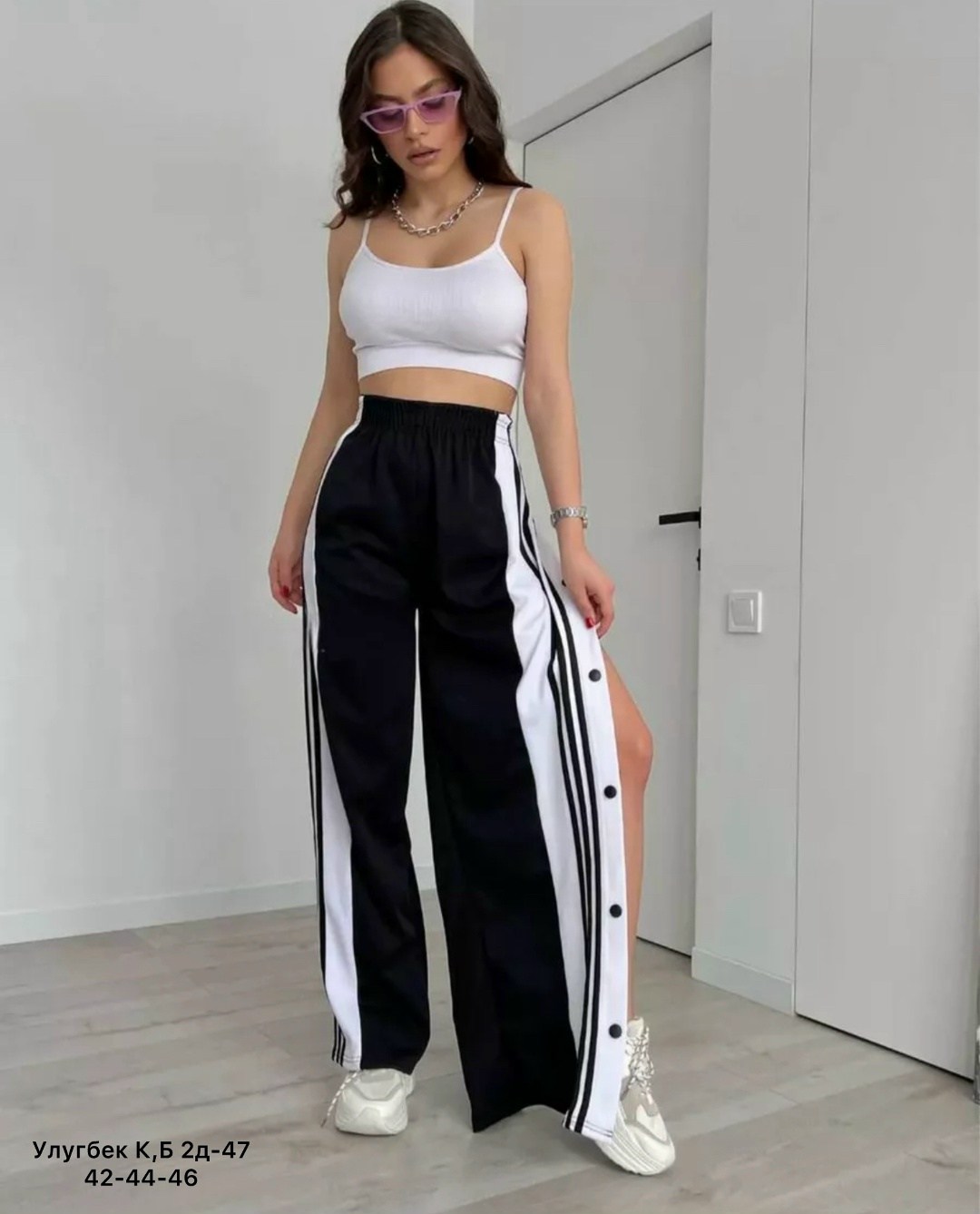 спортивные женские штаны,брюки в спортивном стиле,спортивные штаны 2026 женские,брюки женские спортивные свободные,широкие штаны адидас женские с лампасами