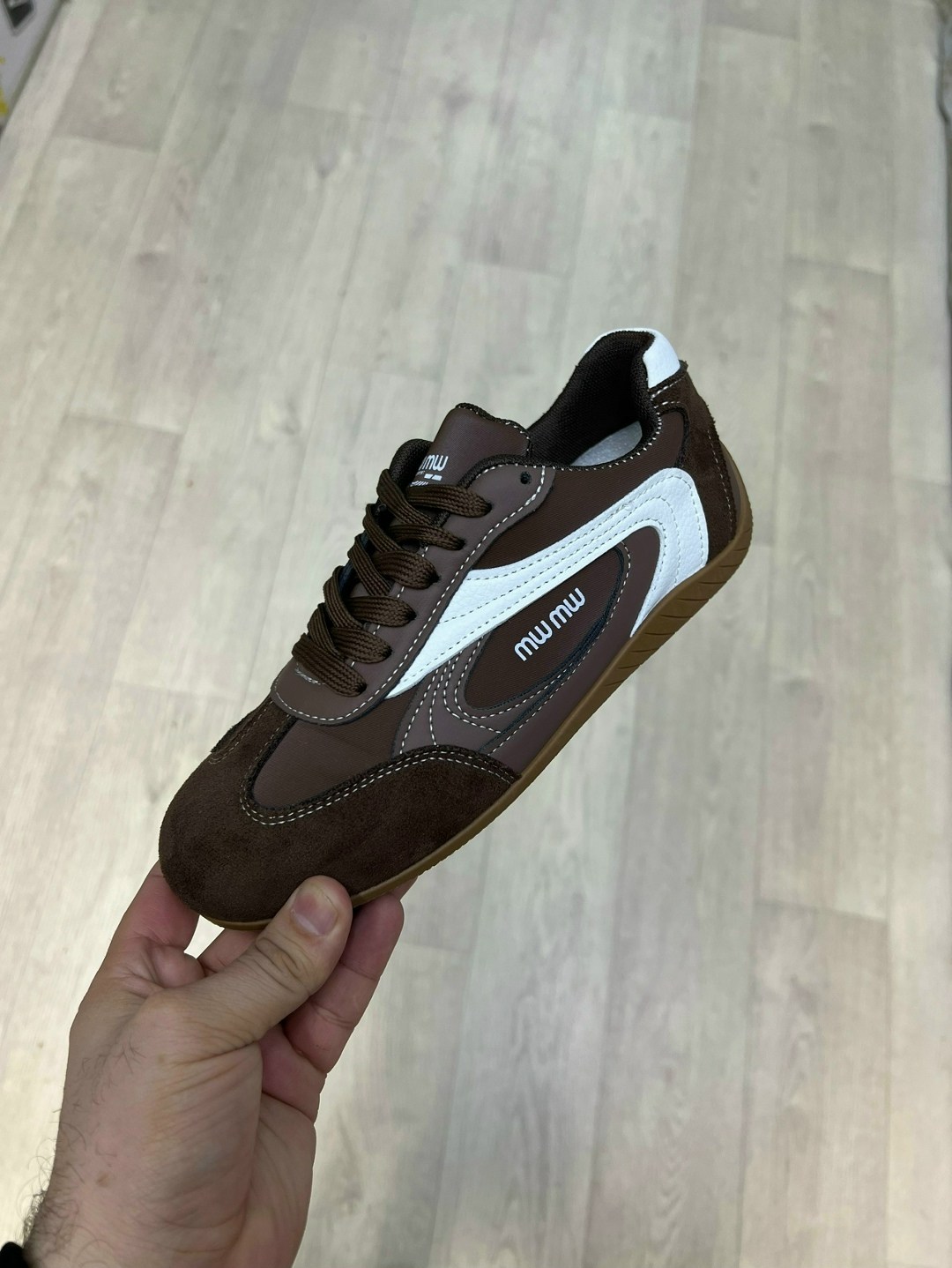 ,спортивная ,кроссовка,женские кроссовки,мужские кроссовки