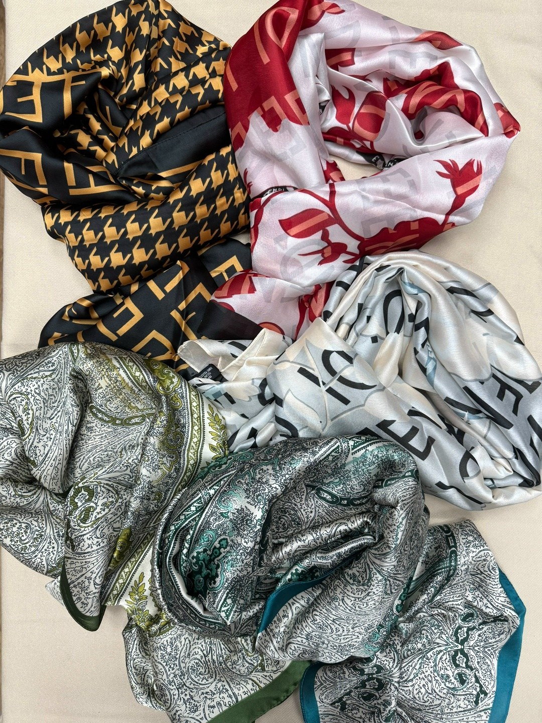 шелковый шарф,шелковый платок,шарф платок женский,женский шелковый шарф,платки и шарфы