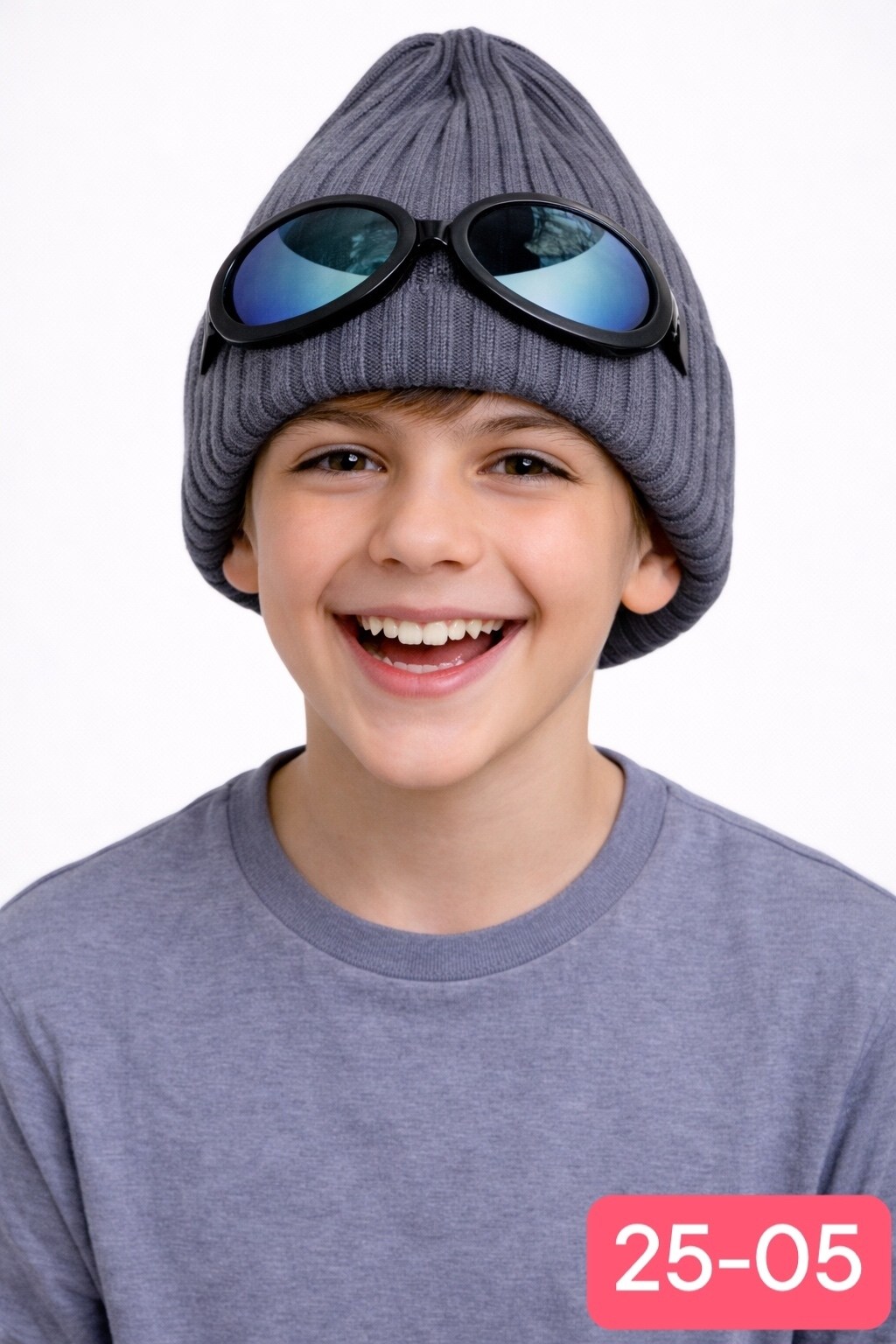 шапка демисезонная для мальчика,шапка для мальчика,шапка демисезонная,шапка вязки в рубчик в крапинку с очками c.p. company, серая,вязаная шапка