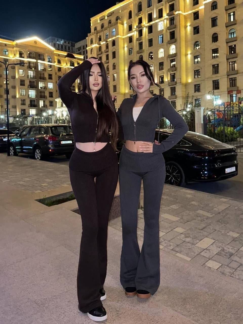 девушка,женский костюм,женские брюки клеш,стильные наряды,брюки с высокой талией