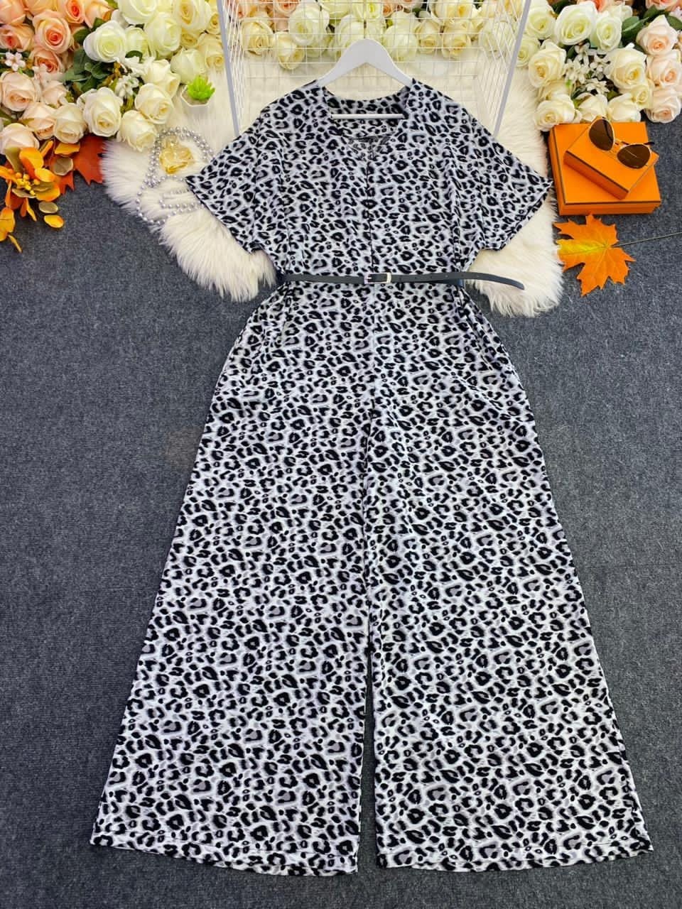 платье с леопардовым принтом,женское платье леопардовое,платье леопардовое,леопардовое платье с рукавом женское,платье золла леопард