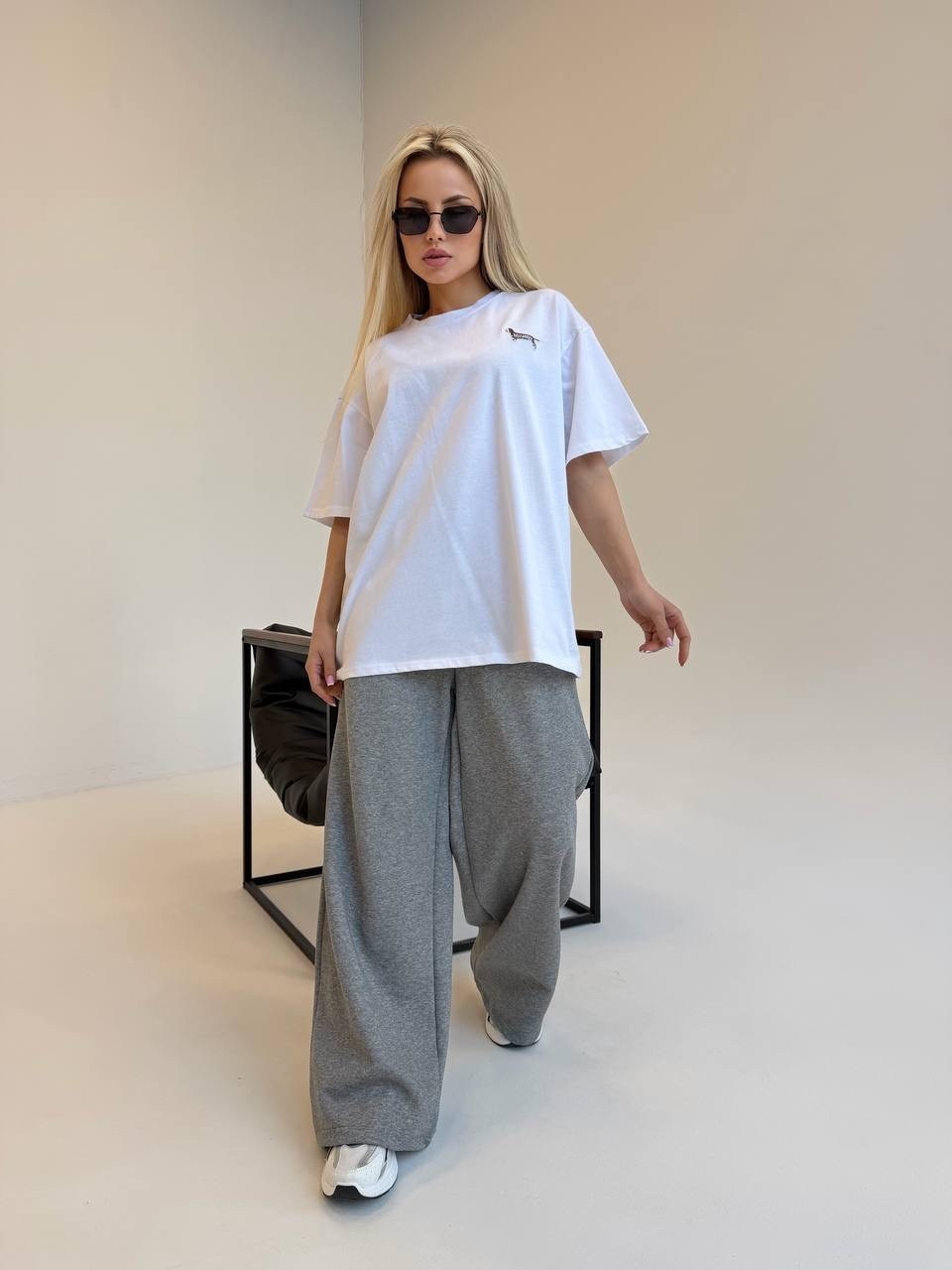 футболка оверсайз,футболки оверсайз женские,белая оверсайз футболка,футболки женская оверсайз с принтом,футболки оверсайз удлиненная