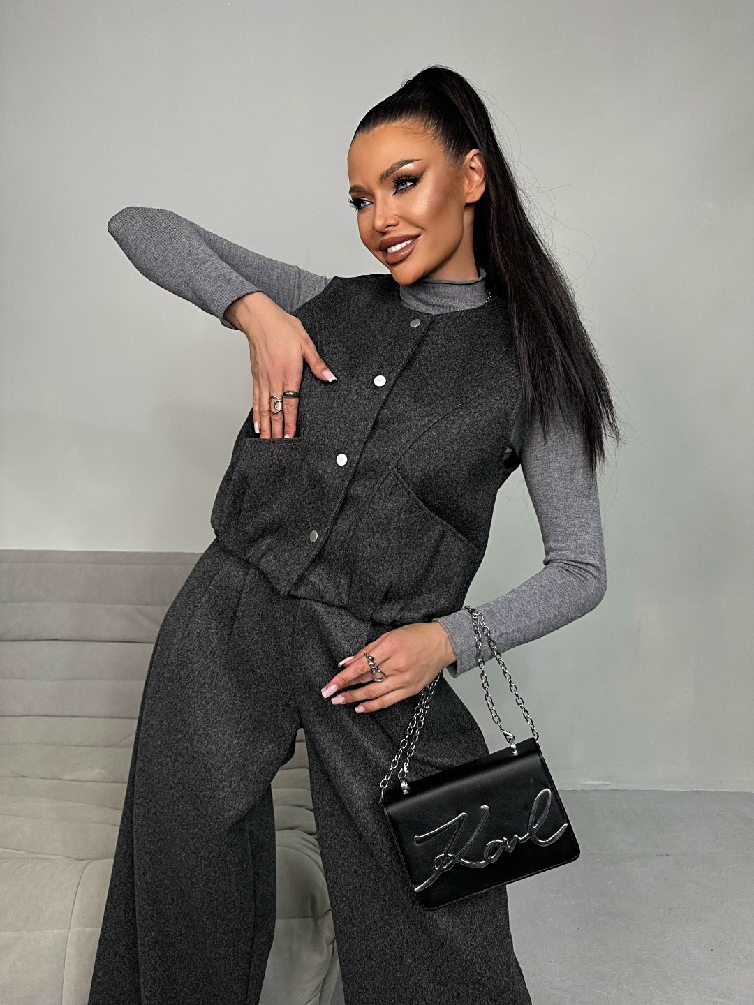 серый жилет,жилет удлиненный,жилет женский,жилет,жилетка кашемировая