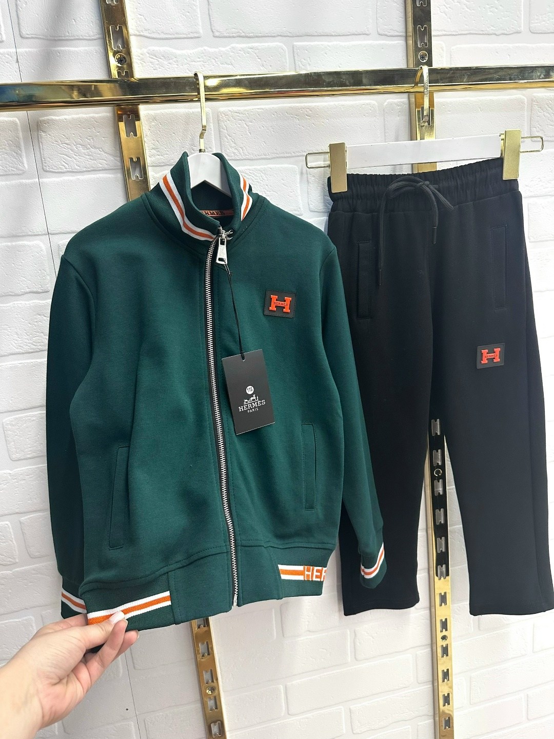 hermes спортивный костюм,спортивный костюм hermes мужской,костюм hermes мужской,костюм hermes,спортивные мужские костюмы хермес