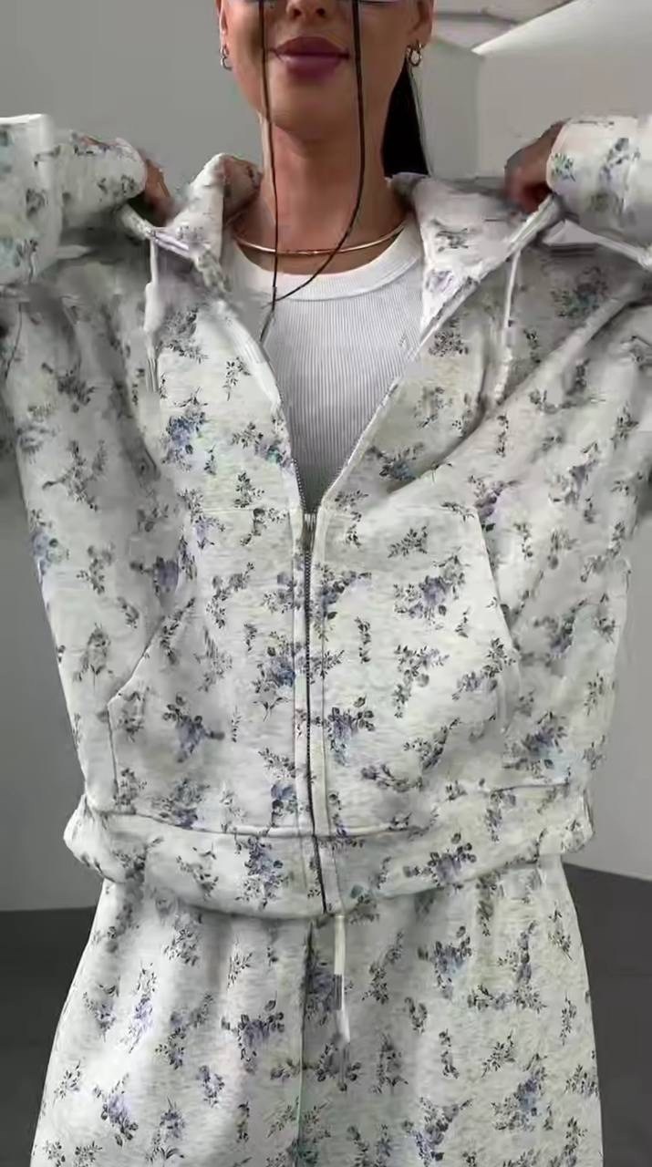 стильные костюмы,костюм с принтом,женский костюм,спортивный женский костюм,костюмы спортивный