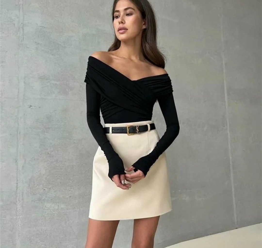 топ с длинными рукавами женский,топ с длинными рукавами,модные топы с длинными рукавами,открытые плечи,боди с длинным рукавом и открытыми плечами