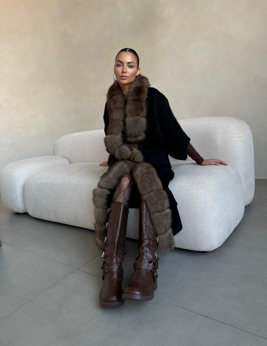 пальто из итальянского кашемира с мехом соболя,утепленное кашемировое пальто с мехом соболя,пальто из итальянского кашемира с мехом соболя yana kraft brand,пальто с соболем,кашемировое пальто с мехом