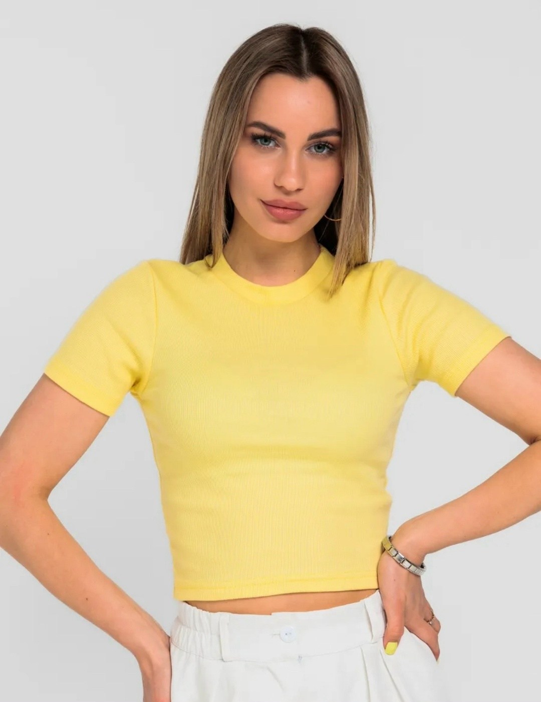 топ женский черный,кроп топ,топ женский,укороченный кроп топ berrak черного цвета с короткими рукавами,женский укороченный топ в рубчик happyfox черный