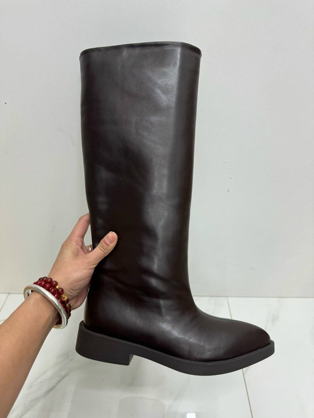 сапоги,женские сапоги,ботфорты сапоги трубы из натуральной кожи без каблука,сапоги высокие трубы roksi shoes,демисезонные сапоги