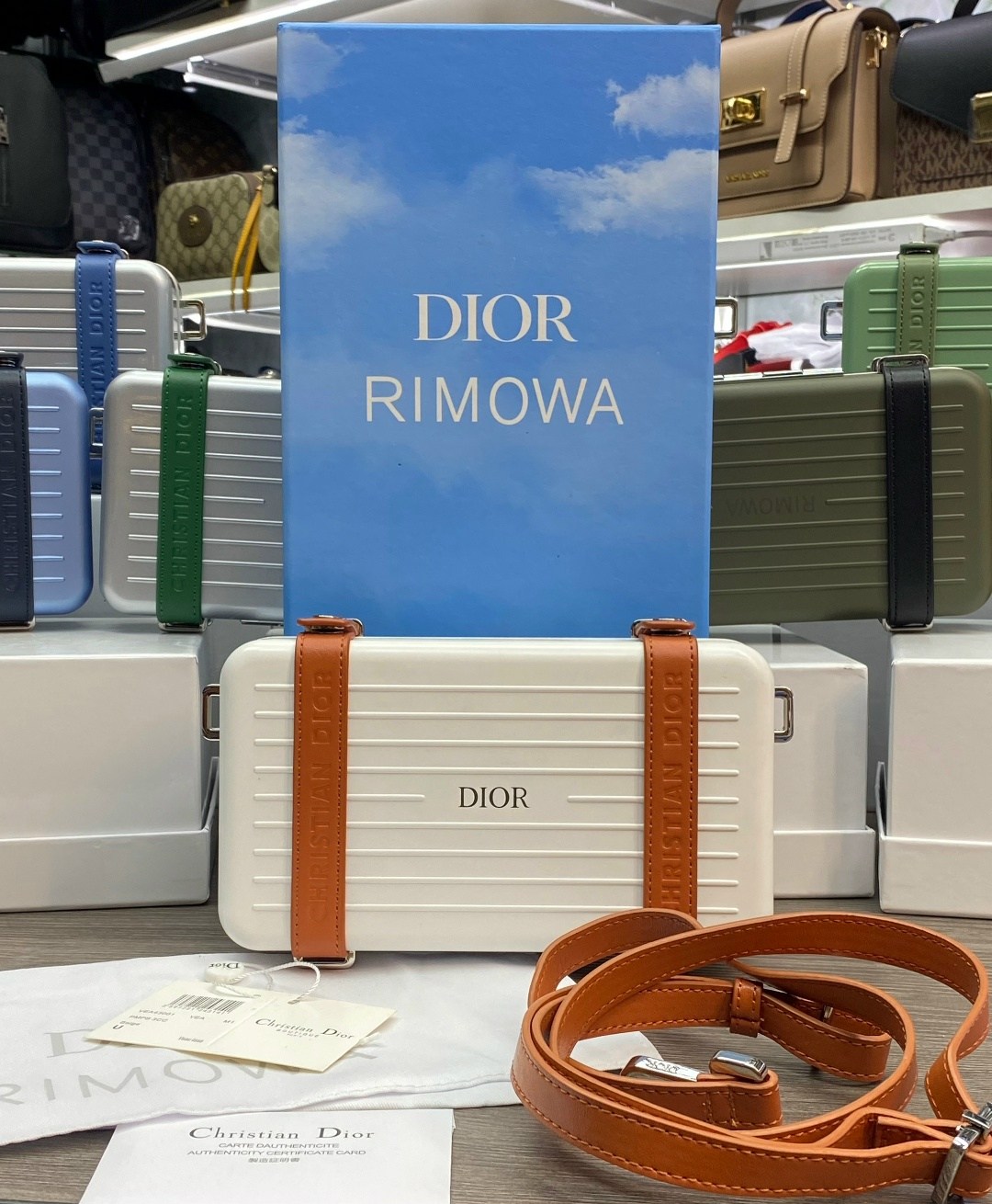 сумка dior rimowa,rimowa dior,сумка женская christian dior,клатч dior x rimowa,сумка dior