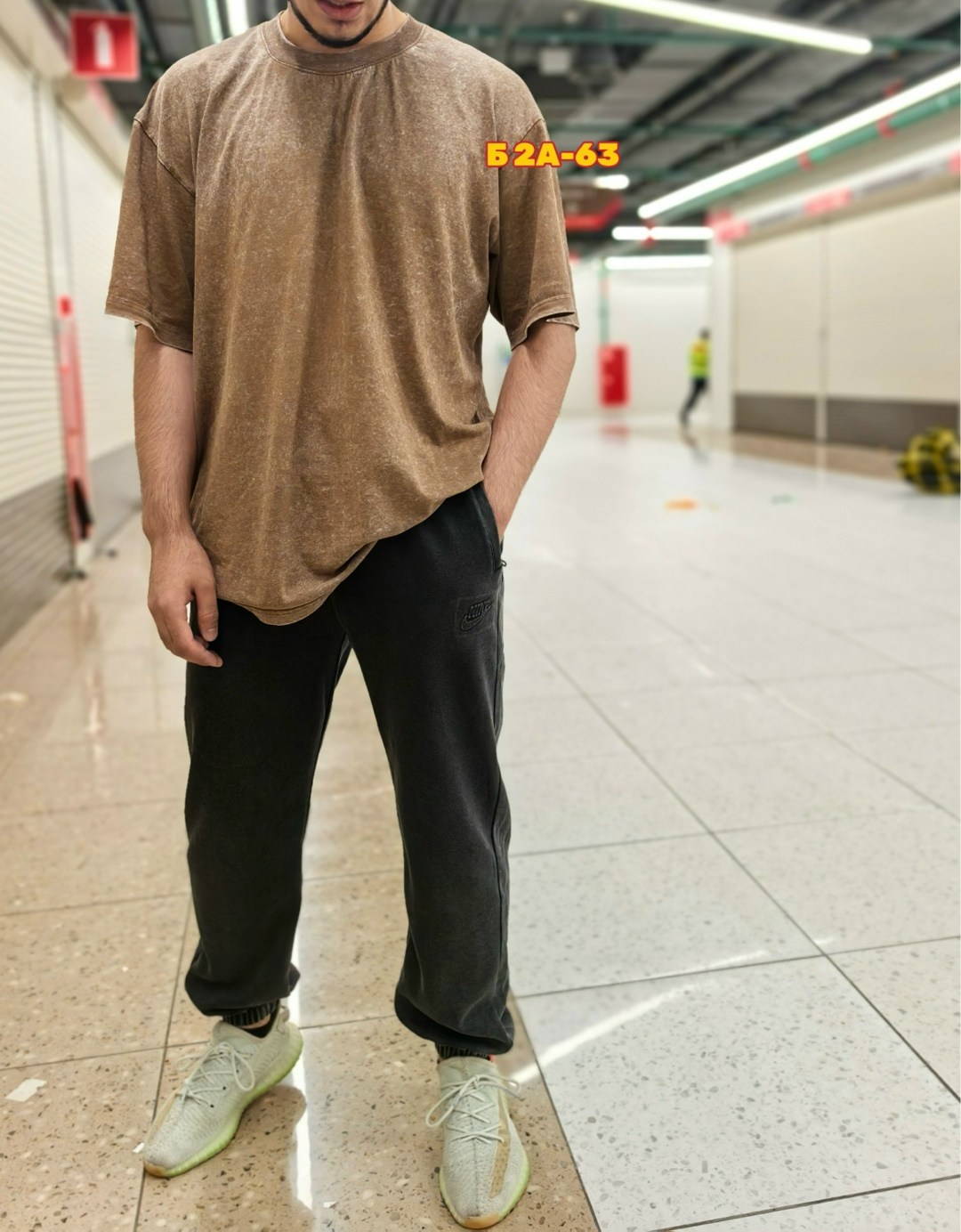 футболки мужские оверсайз,футболка оверсайз,мужская мода,черная футболка оверсайз,штаны кэжуал