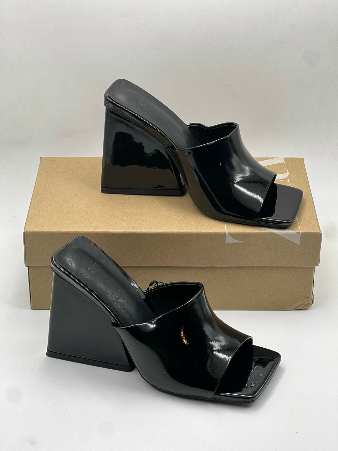 ,женские босоножки,каблуки босоножки,женские каблуки,босоножки кожаные