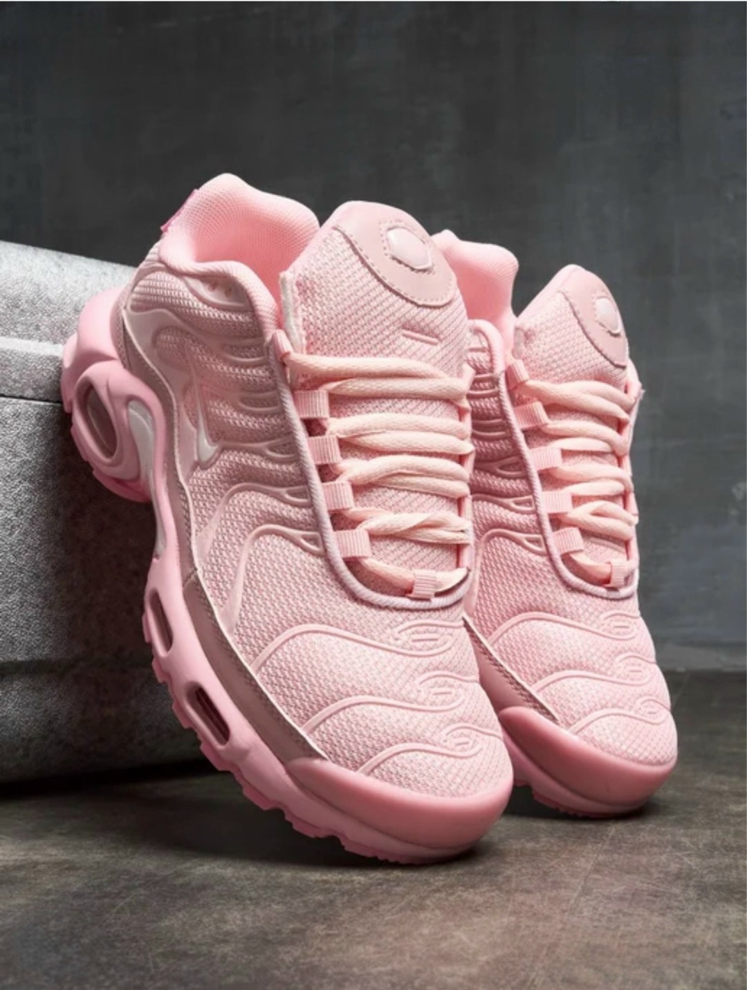 nike air max plus tn pink,женские кроссовки nike air max plus tn pink,спортивные кроссовки air max plus tn nike,кроссовки nike air max tn plus,спортивные кроссовки air max plus tn nike розовый
