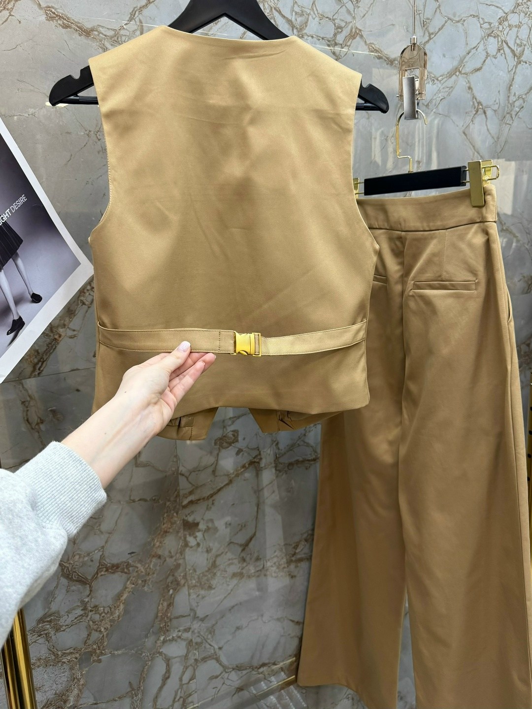 костюм с брюками,брючные костюмы женские,женские костюмы,брючный льняной костюм с жилеткой,костюм бежевый