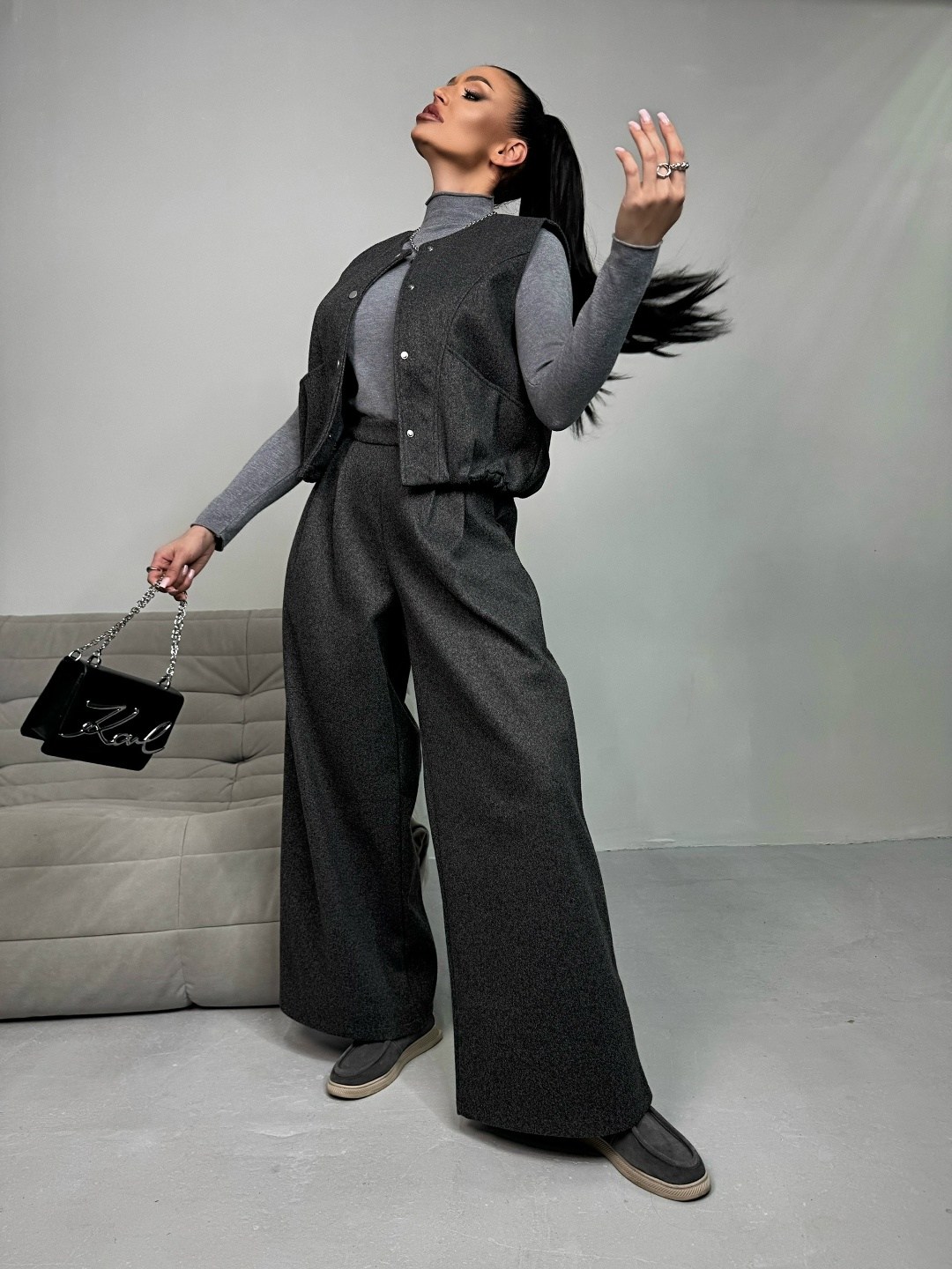 серый жилет,жилет удлиненный,жилет женский,жилет,жилетка кашемировая