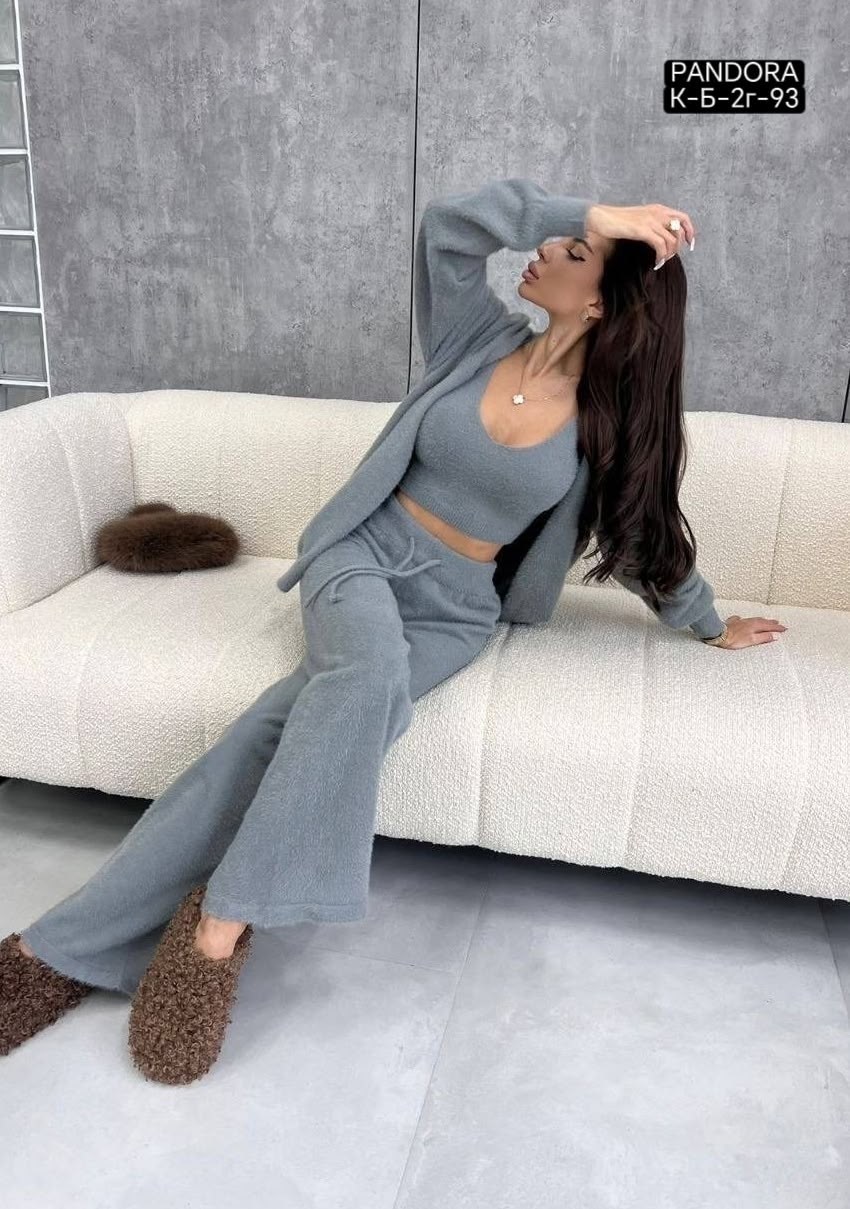 трикотажные костюмы,вязаный костюм пушистый с брюками mclott,вязаные костюмы,костюм женский трикотажный,костюм женский тройка