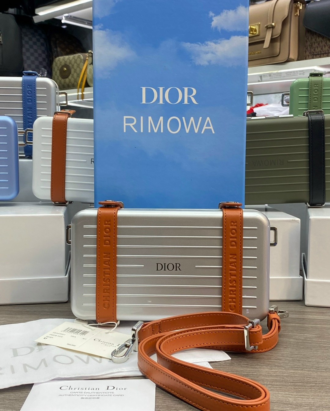 сумка dior rimowa,rimowa dior,сумка женская christian dior,клатч dior x rimowa,сумка dior
