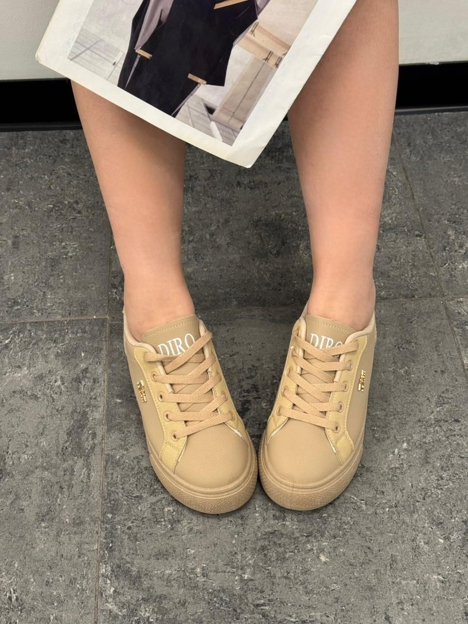 ,кеды прада бежевые,кеды женски,кроссовки женскиe,адидас кеды женские бежевые замшевые