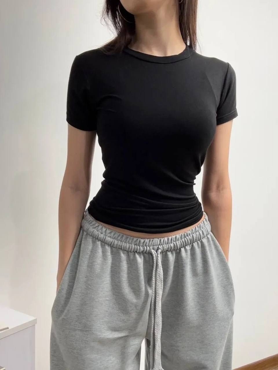 футболка женская трикотаж,топ футболка,футболка трикотаж,женская футболка,обтягивающая футболка