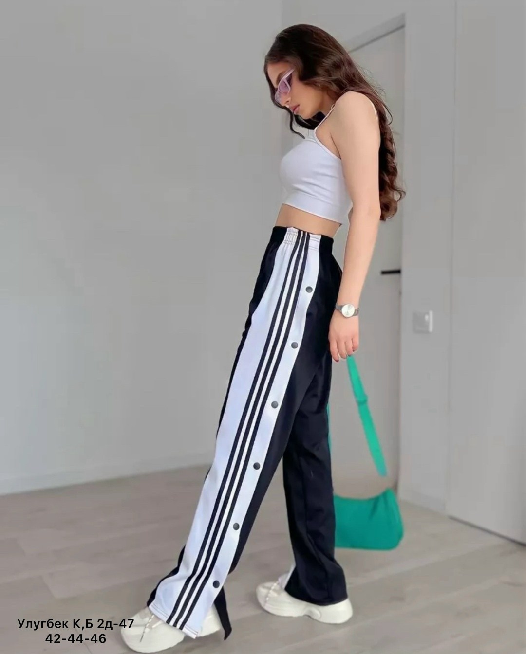 спортивные женские штаны,брюки в спортивном стиле,спортивные штаны 2026 женские,брюки женские спортивные свободные,широкие штаны адидас женские с лампасами