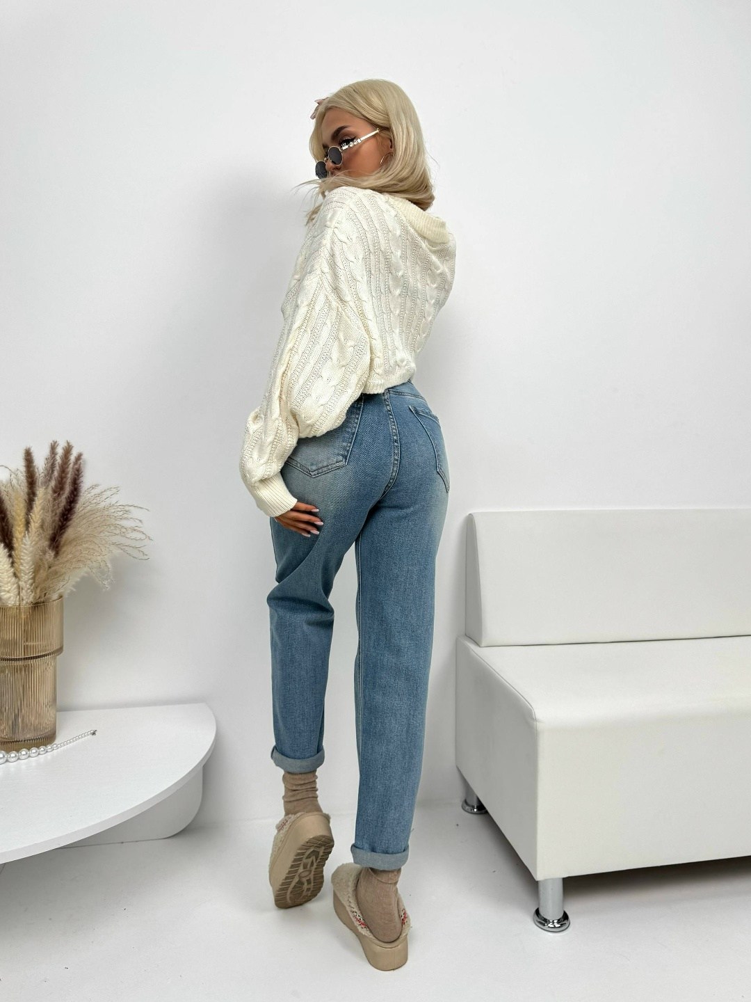 женские джинсы,джинсы модные,джинсы мом,модные джинсы мом,стильные джинсы