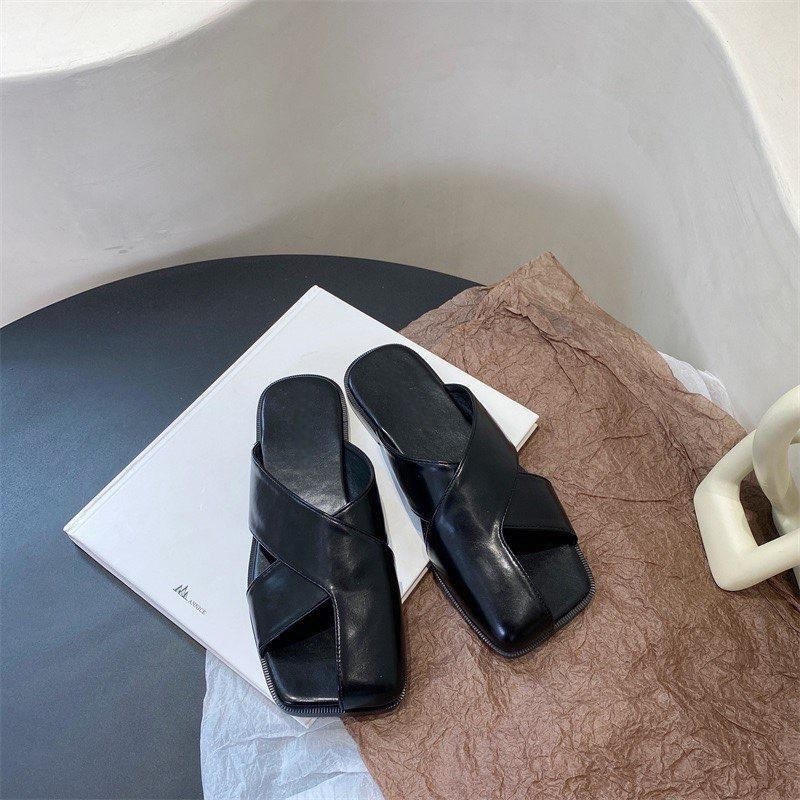 шлепанцы женские,модные тапочки,модные шлепанцы,повседневные шлепанцы,шлепанцы дизайнерские