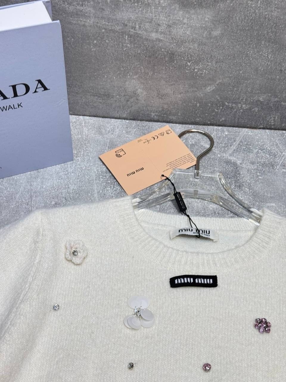 вязаная футболка,женская кофта,свитер с вышивкой,вязаные свитера,летние футболки