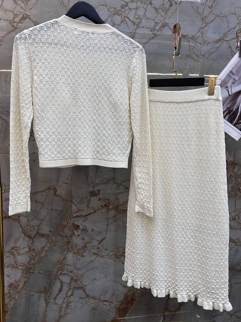 трикотажные костюмы,вязаные костюмы,вязаные костюмы женские,твидовые костюмы женские,женские костюмы